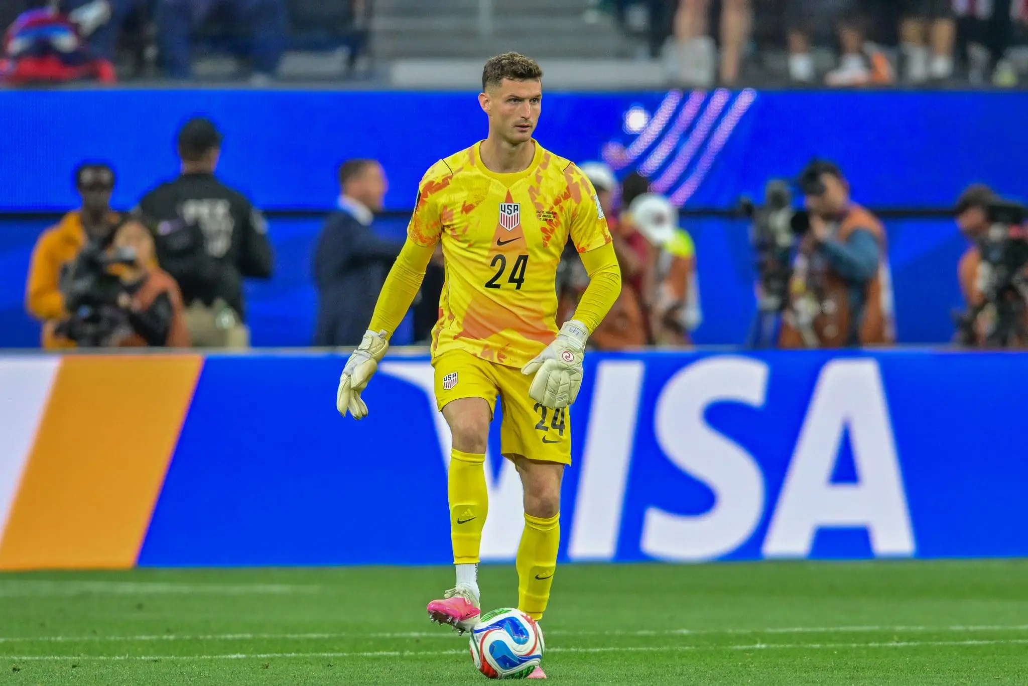 Matt Freese in goal for USMNT at 2026 FIFA World Cup. Photo by Carl Gulbish.