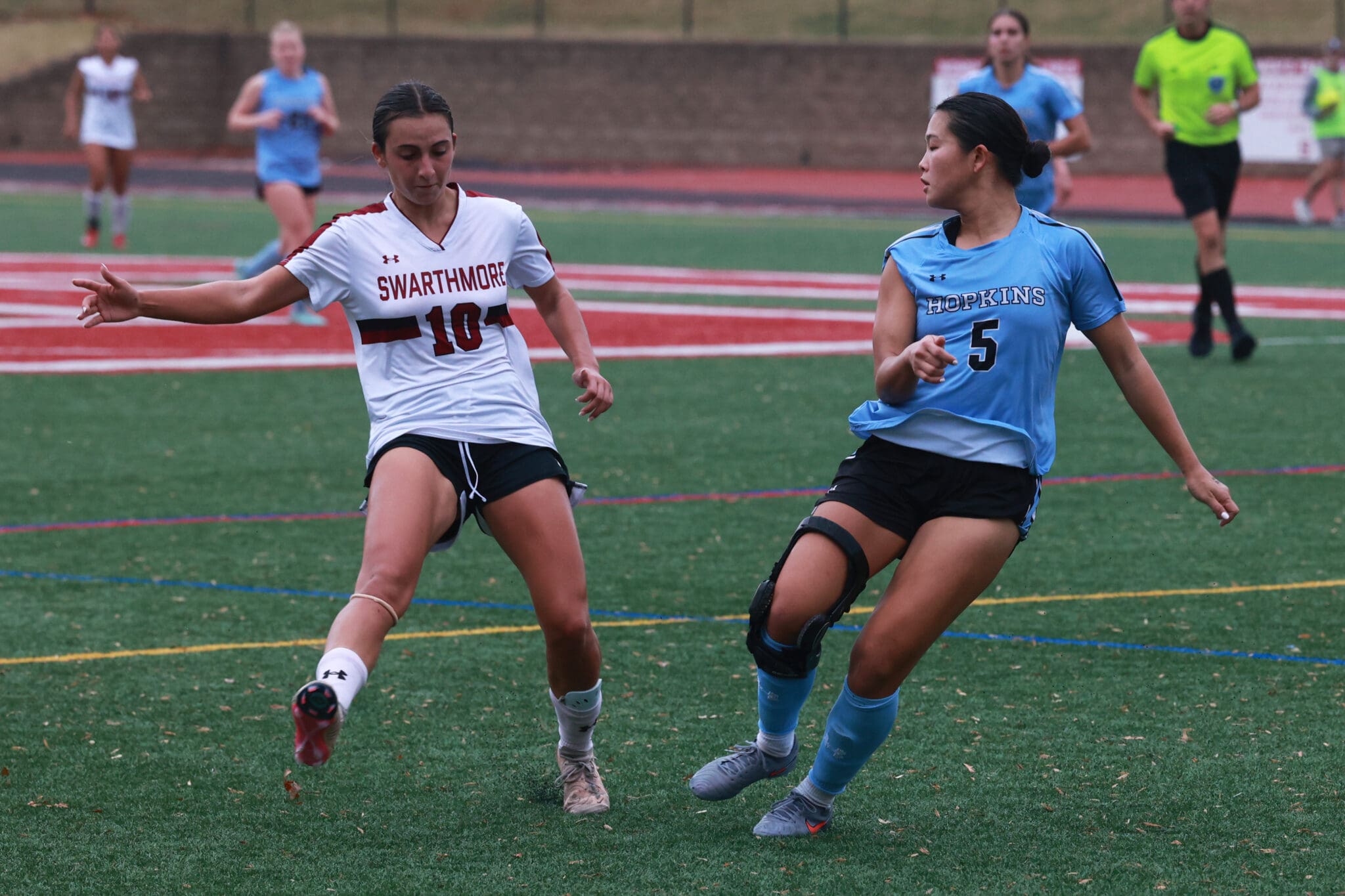 Jordan Vrees puts pressure on the Johns Hopkins defense in the Centennial Conference women's soccer final at Swarthmore on November 9, 2025. Photo by Matthew Ralph.